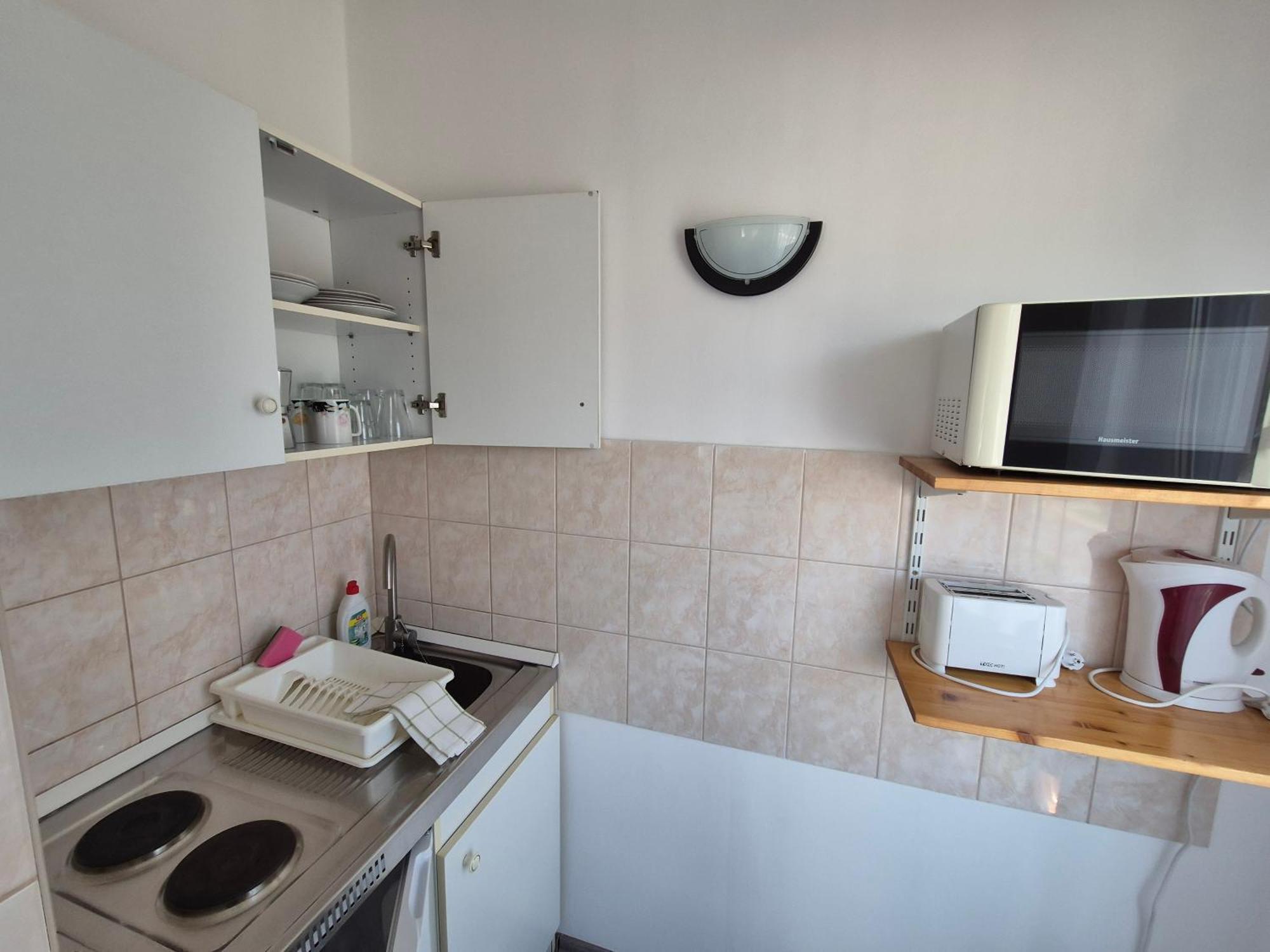 Roxanna Apartman Дьюла Экстерьер фото